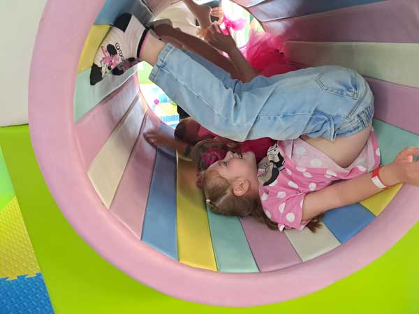 Забыл сказать, что посетили ДР детсадовской подруги. Интересно, сколько еще они будут вот так собираться?